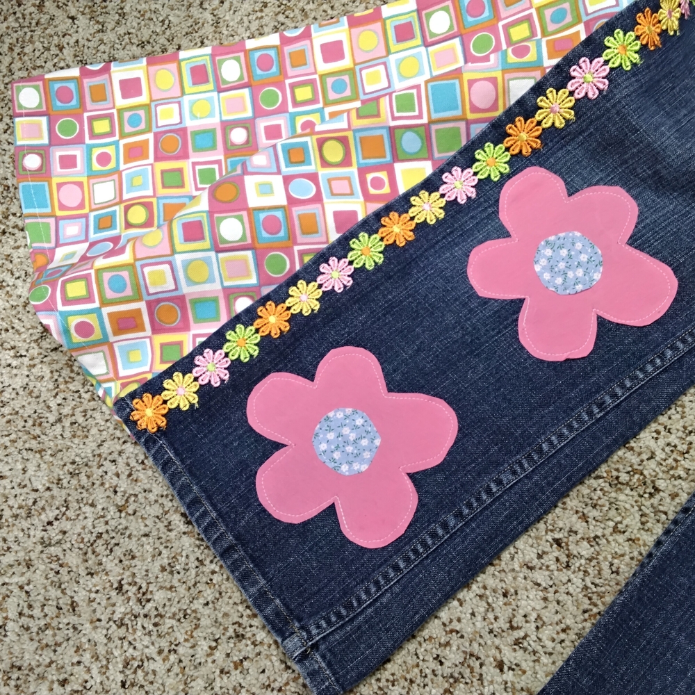 3867 Size 10 Upcycled Liz Claiborne Floral Patchwork Women's Bell Bottom Jeans - Picture 3 of 5